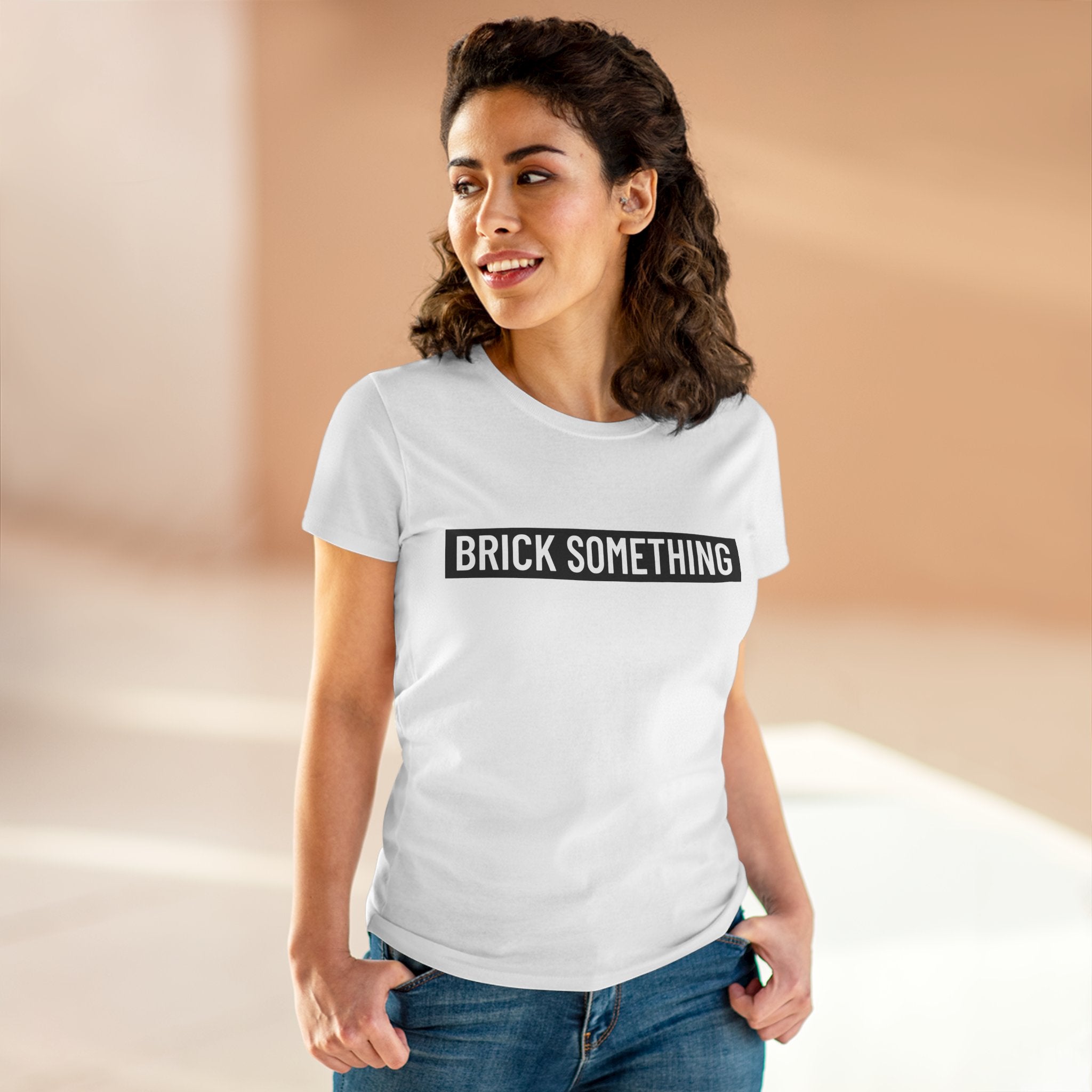 Brick Something Schriftzug T-Shirt Frauen