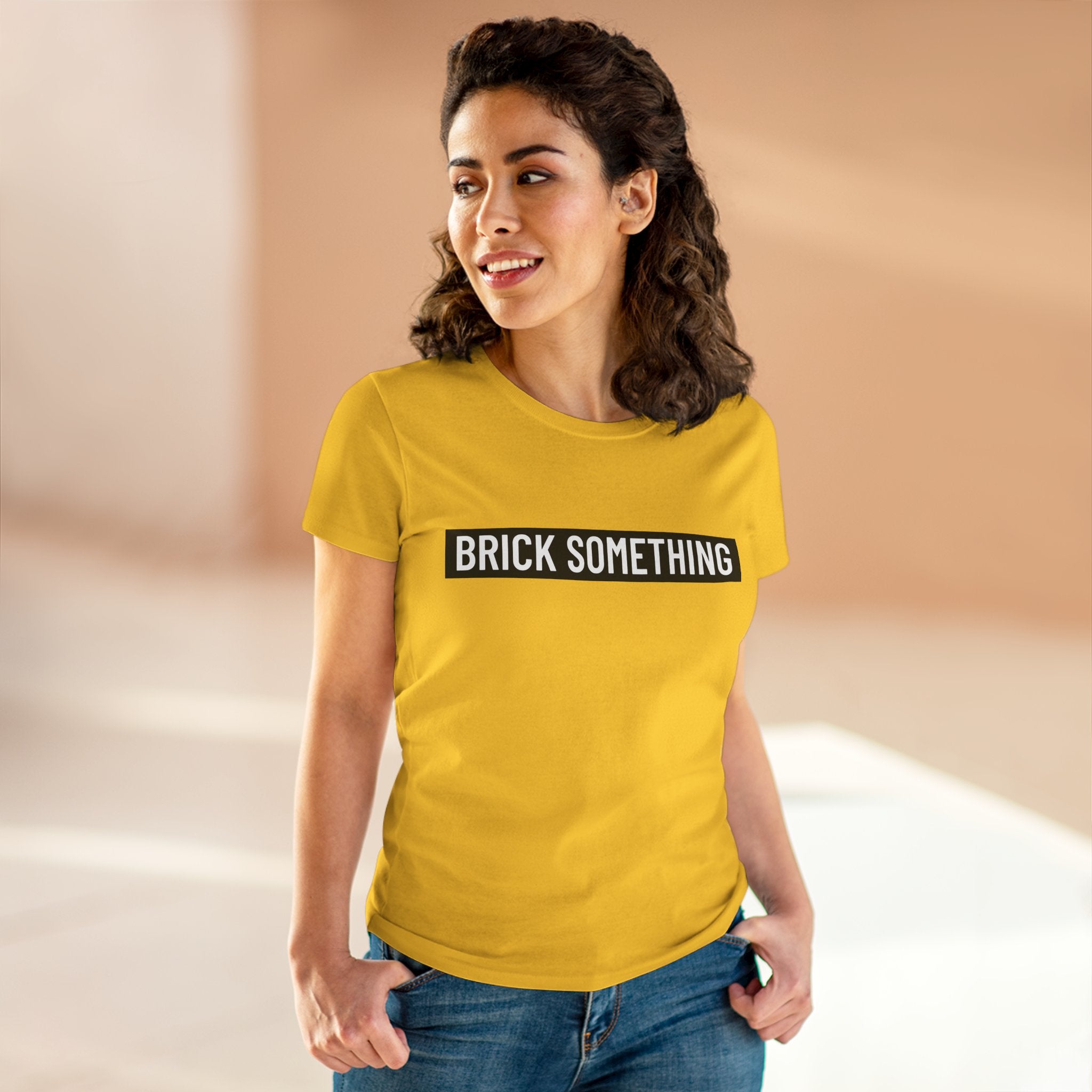 Brick Something Schriftzug T-Shirt Frauen